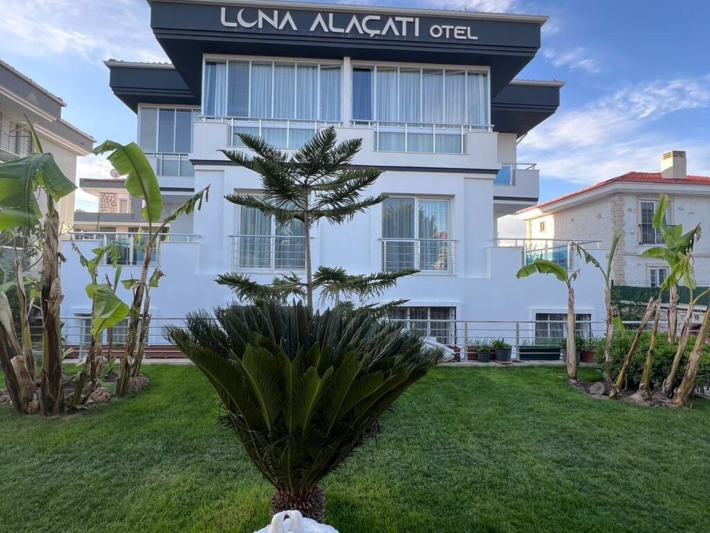 Luna Alaçatı Otel